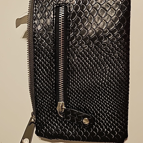 Big Buddha Wristlet Ostrich print, Black and Gray - Picture 5 of 9